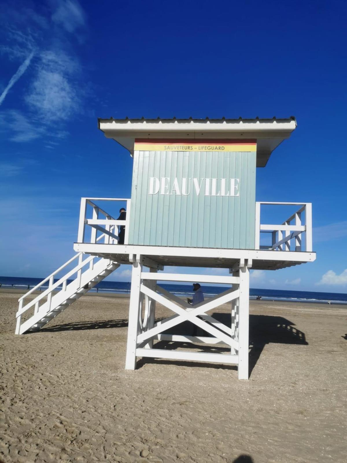 La Crevette Bed & Breakfast Villerville Bagian luar foto